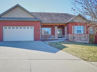 3907 Deerfoot Way, Columbia, MO 65203