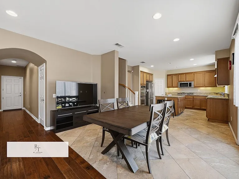 12488 Celebration Dr — Photo 15