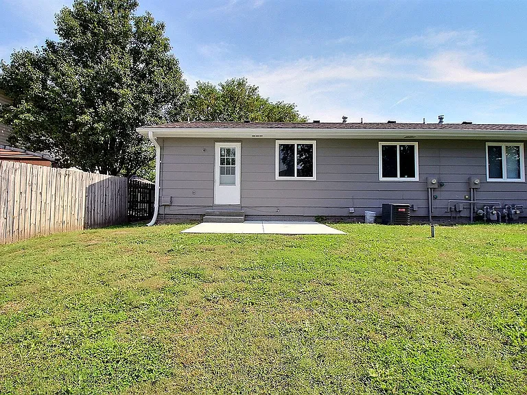2669 Idaho Ave — Photo 16