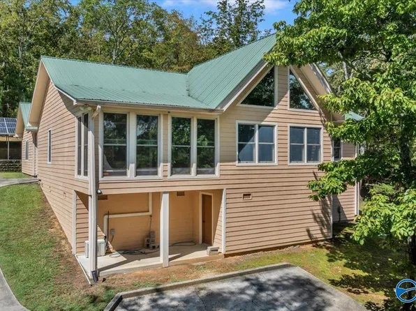 1852 Lookout Mountain Dr, Scottsboro, AL 35769