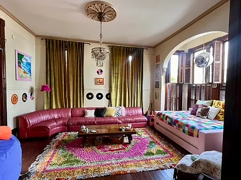 Living room/Front room, older pic