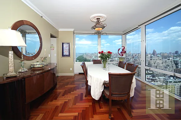 Sold by Halstead Real Estate | media 15