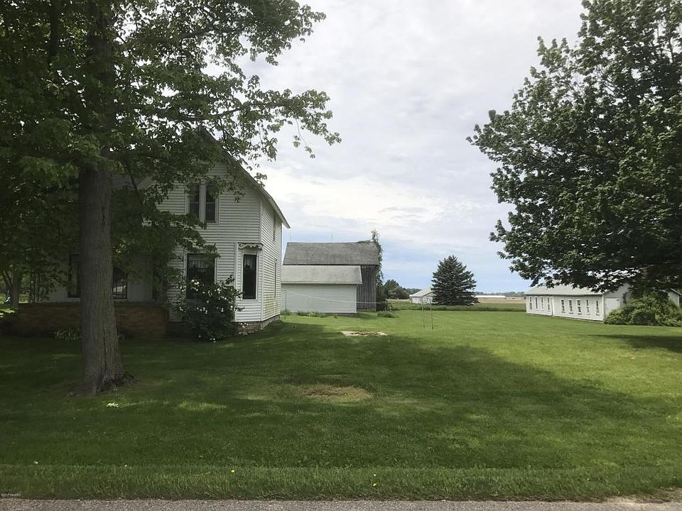 2nd image of 4274 47th St