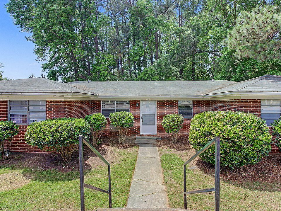 1st image of 850 Athens Dr