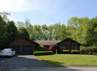 8 Burke Rd, Bristol, RI 02809