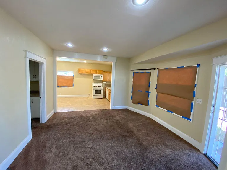 402 S Sycamore St #402 — Photo 8