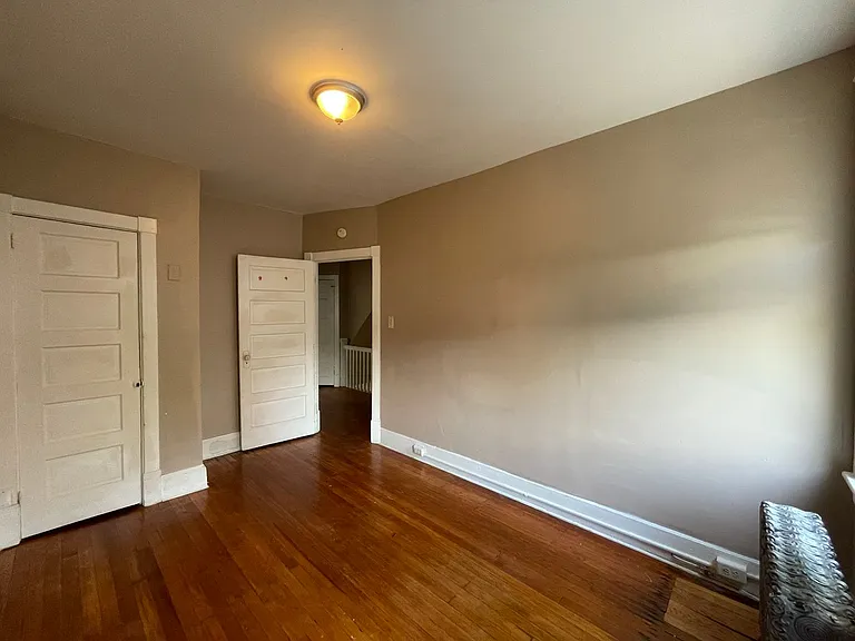 2322 Penn St — Photo 19