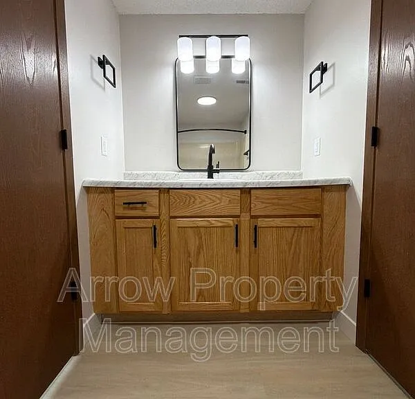 2323 T St #7 — Photo 10