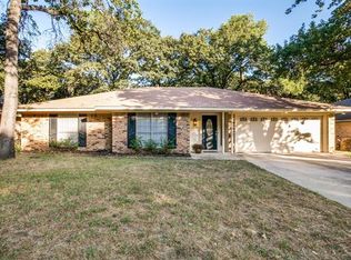3005 Scenic Hills Dr, Bedford, TX 76021