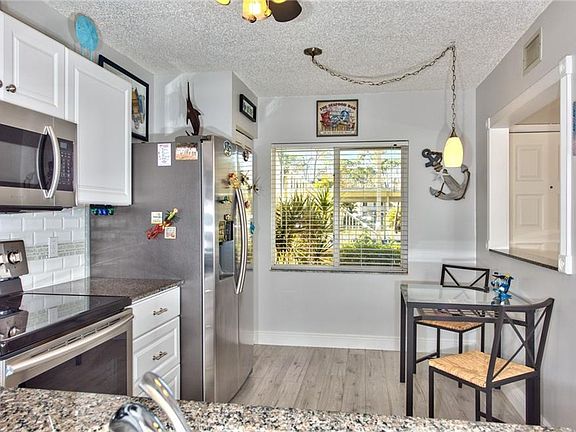 4th image of 5754 Woodmere Lake Cir #H-103