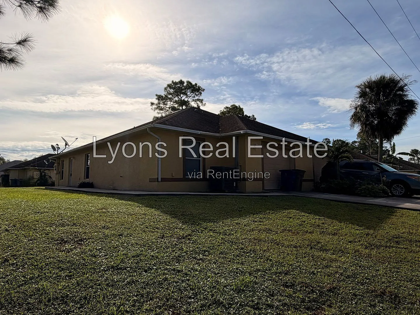 3 bed, 2.0 bath, 1199 sqft, $1,195 — Photo 2