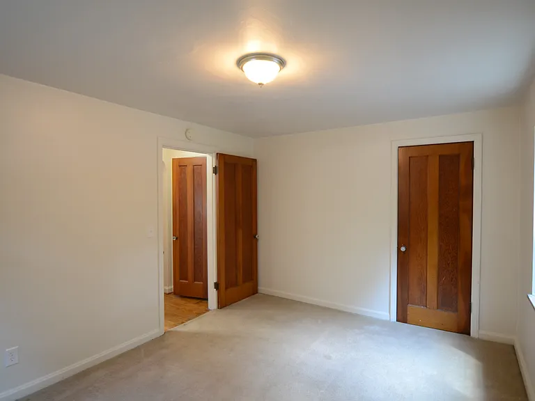 2541 Williams Ave #1 — Photo 7