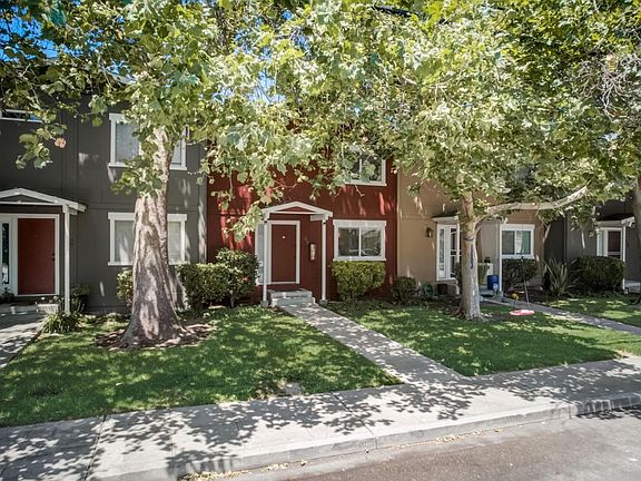 2nd image of 532 Tyrella Ave APT 21