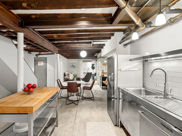 222 East 17th Street image 5 of 11