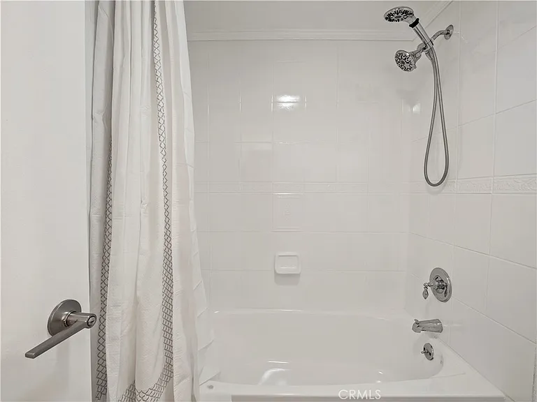 18411 Hatteras St #138 — Photo 12