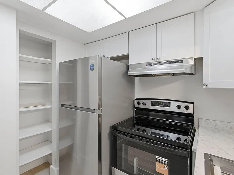 1283 Pierce St #2 — Photo 4