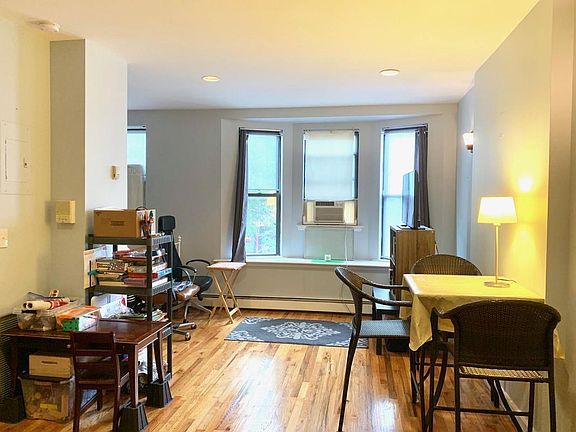 2nd image of 225 Prospect Park W APT 1B