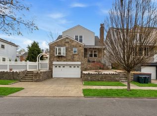 163 Glover Ave Floor 2, Yonkers, NY 10704
