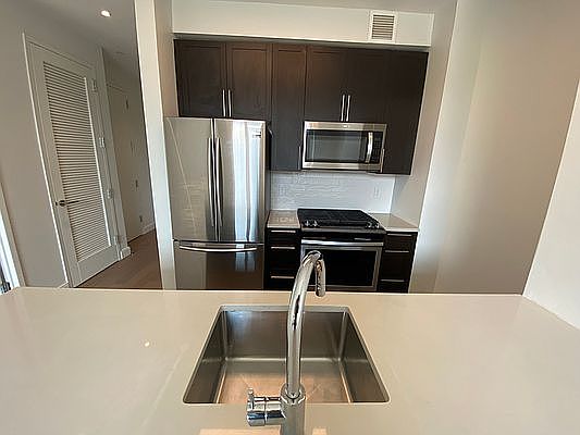 3rd image of 152-11 89th Ave #1537
