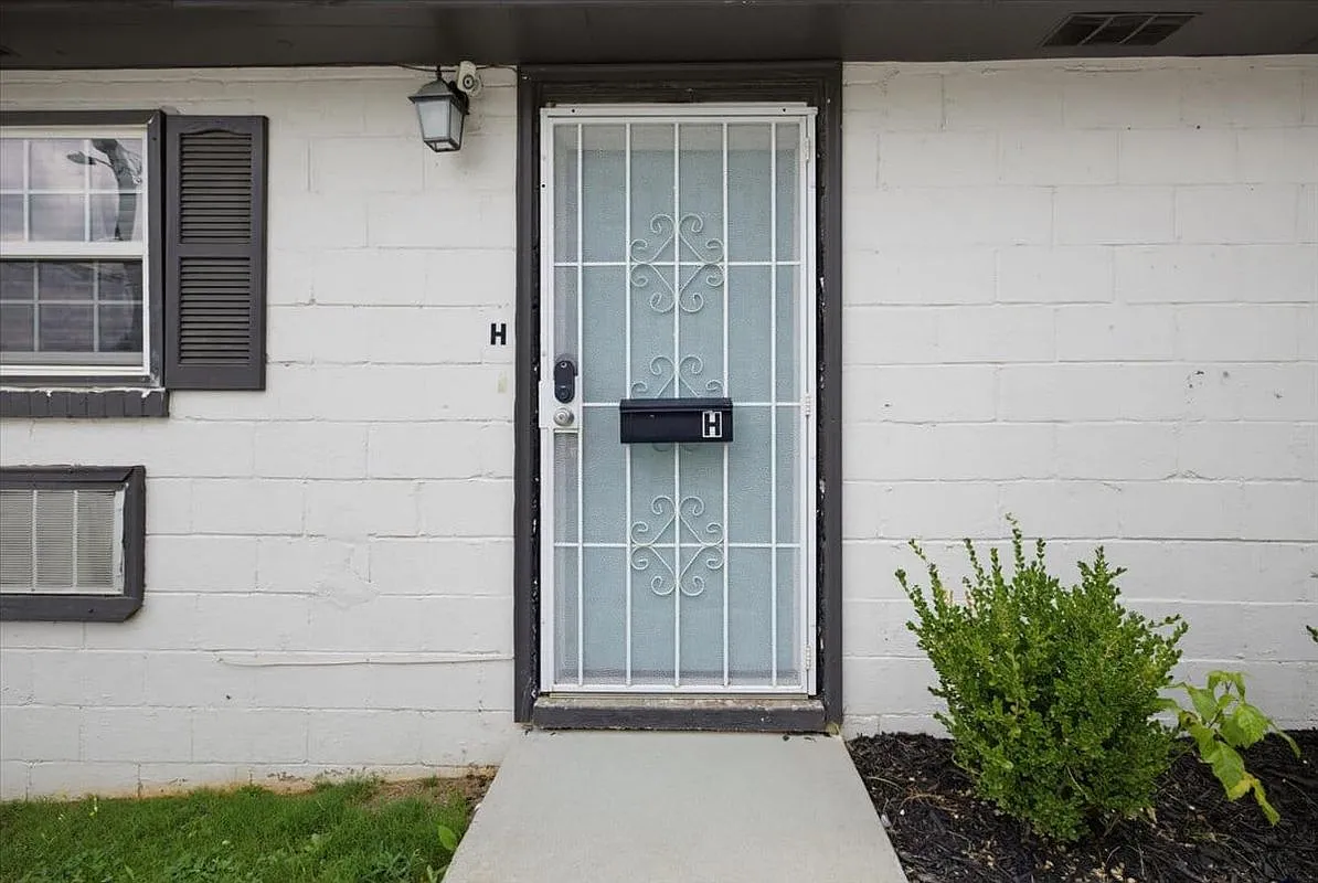 Studio, 1.0 bath, 500 sqft, $1,350 — Photo 1