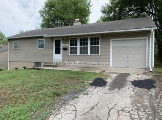 11365 Sycamore Ter, Kansas City, MO 64134