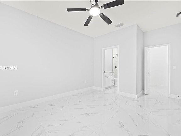 3rd image of 25 Diplomat Pkwy E