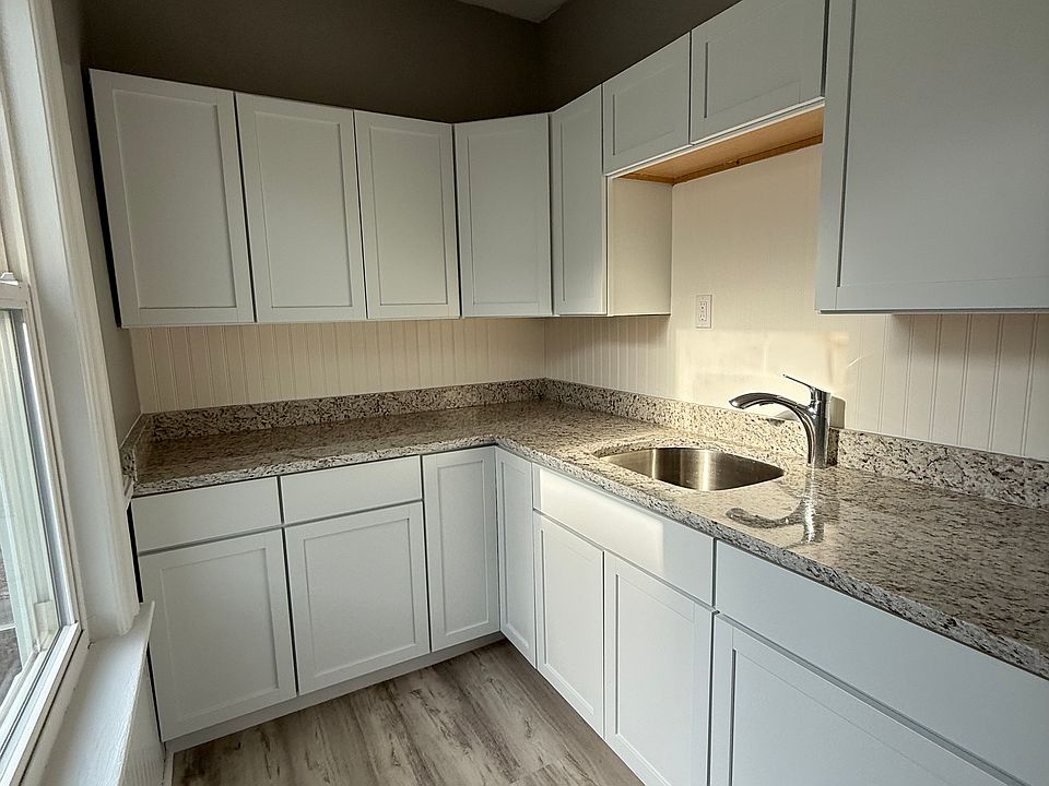 1st image of 16 Ashmont Ave APT 3
