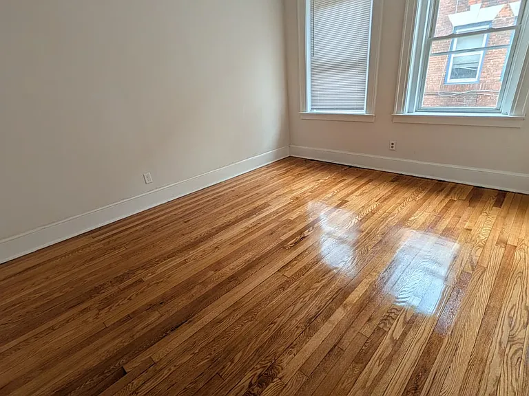 293 Norton St #B8 — Photo 6