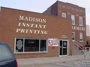118 E Center St, Madison, SD 57042