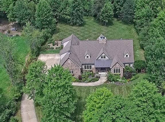 2nd image of 11870 Ladue Trl