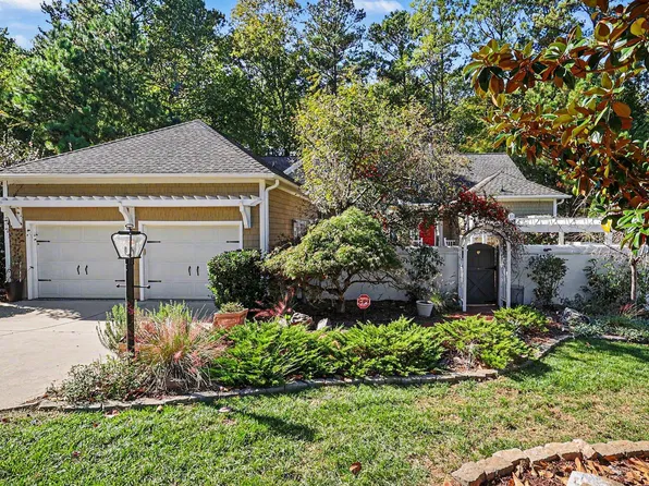 1390 Bradford Pl, Pittsboro, NC 27312