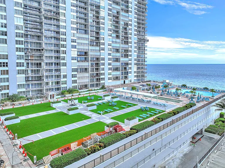 4280 Galt Ocean Dr #14F — Photo 26