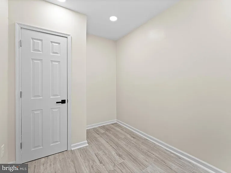 2211 Pierce St — Photo 19