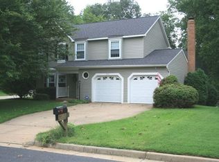 15059 Camellia Ln, Montclair, VA 22025