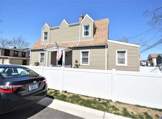 88 West Blvd, East Rockaway, NY 11518