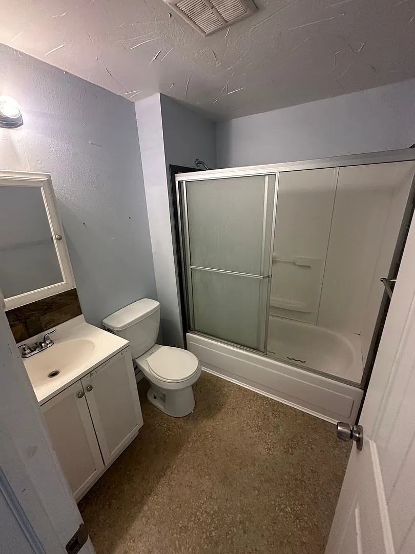 W. Collins Townhouse Apts - Browning — Photo 4