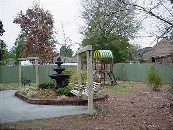 3rd image of 318 Forest Brook Blvd