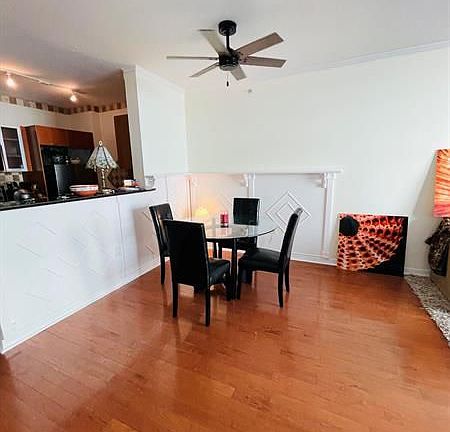 3rd image of 625 Casa Loma Blvd Unit 807