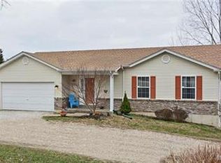 7752 Cedar Farm Est, Dittmer, MO 63023