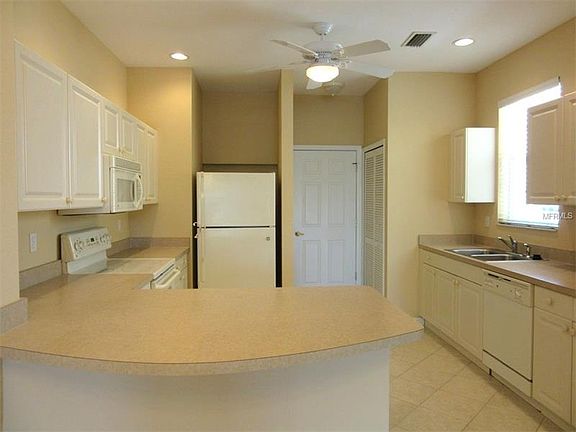 5th image of 2443 Magnolia Cir