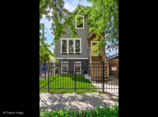 3915 W Palmer St, Chicago, IL 60647