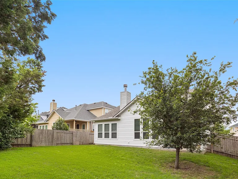 12908 Armaga Springs Rd — Photo 36