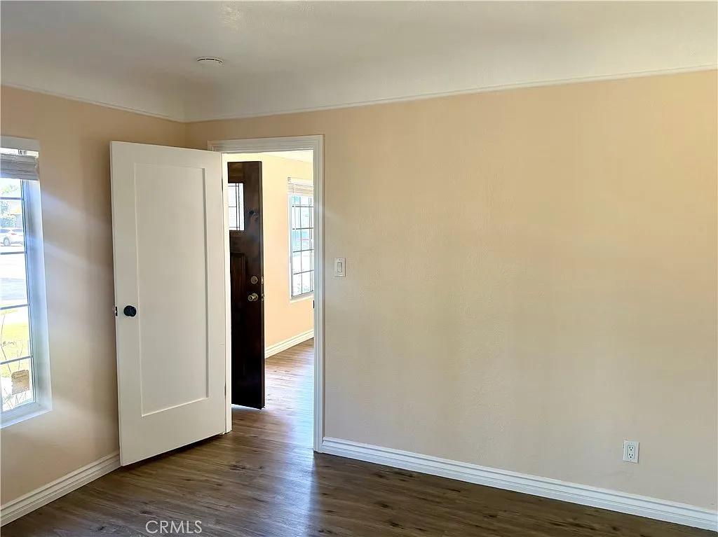 4 bed, 1560 sqft, $6,600 — Photo 2