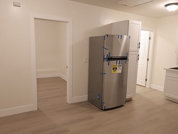4th image of 13270 Del Sur St Unit A