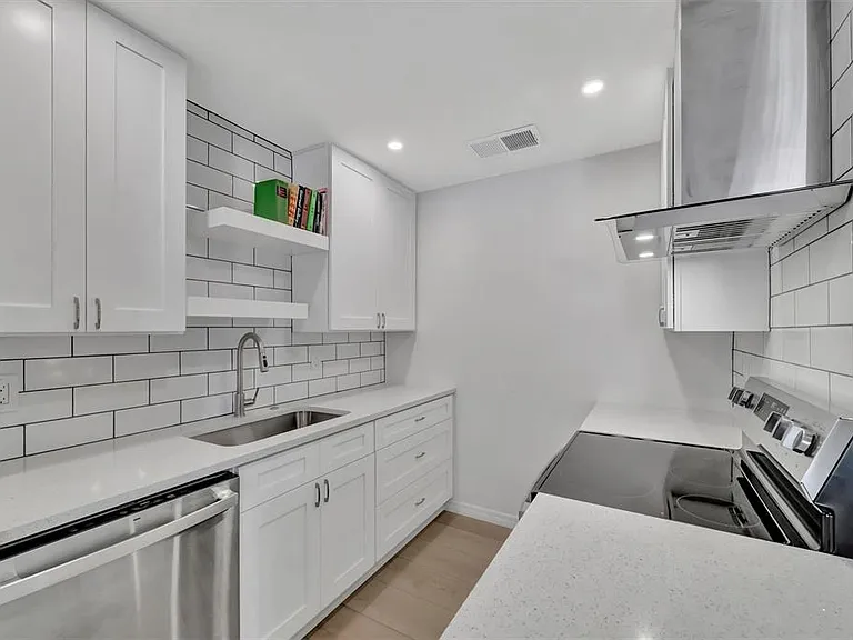 650 Pinellas Point Dr S #216 — Photo 14