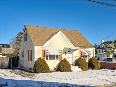 200 Carter Ave, Pawtucket, RI, 02861