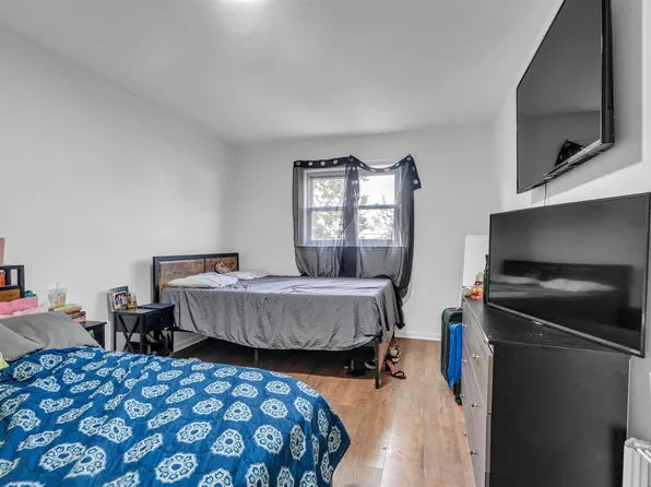 76 West 25th Street image 5 of 21