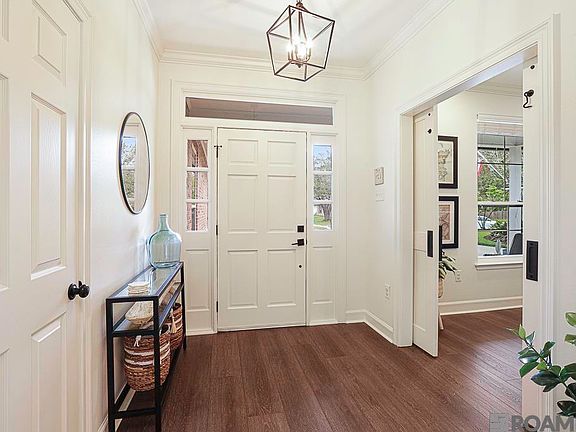 3rd image of 7836 Menlo Dr