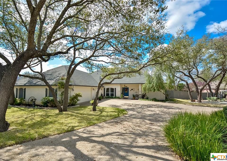 1st image of 1814 McGinnis Ct