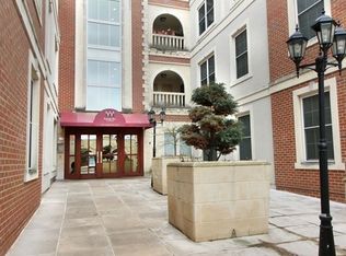 2440 Massachusetts Ave Unit 38, Cambridge, MA 02140